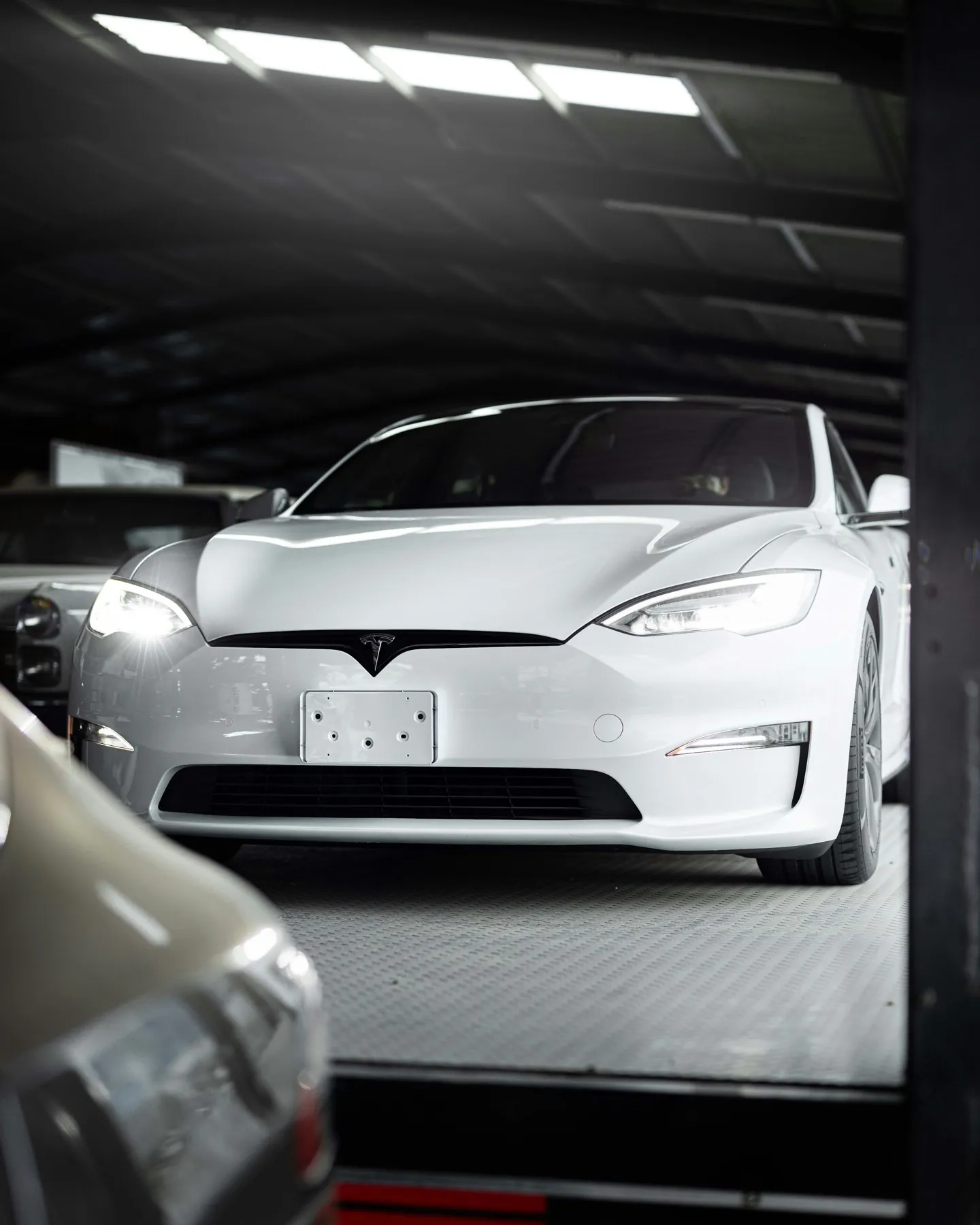 White Tesla Model S, refreshed front fascia